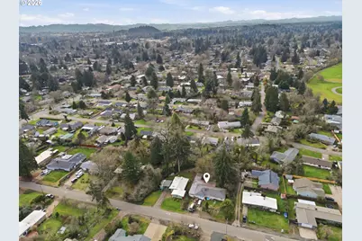 860 N Van Duyn St, Eugene, OR 97401 - Photo 16