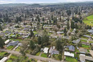 860 N Van Duyn St, Eugene, OR 97401 - Photo 16