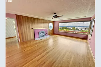 6814 Sleret Ave, Vancouver, WA 98664 - Photo 2