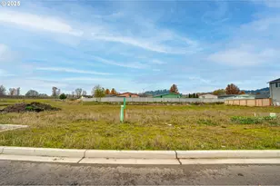 2019 Henderson Wy, Longview, WA 98632 - Photo 2