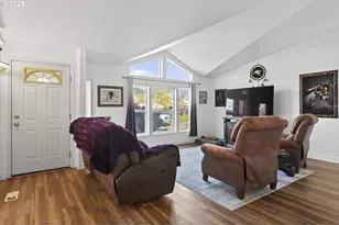 1316 Sunny Ct, Sutherlin, OR 97479 - Photo 16