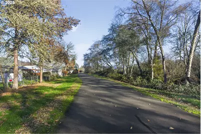 1316 Sunny Ct, Sutherlin, OR 97479 - Photo 42