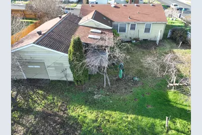 1300 View Ct, The Dalles, OR 97058 - Photo 8