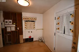 1300 View Ct, The Dalles, OR 97058 - Photo 28