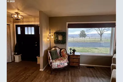 71176 Tutuilla Creek Rd, Pendleton, OR 97801 - Photo 10