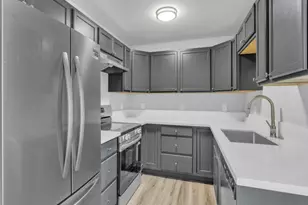 9257 SE Clinton St, Portland, OR 97266 - Photo 10