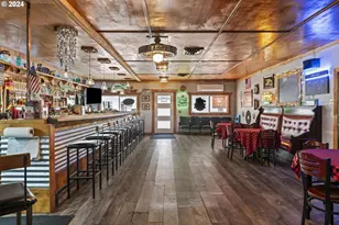 10786 Hwy 126, Mapleton, OR 97453 - Photo 8