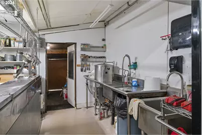 10786 Highway 126, Mapleton, OR 97453 - Photo 26