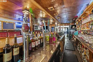 10786 Hwy 126, Mapleton, OR 97453 - Photo 10