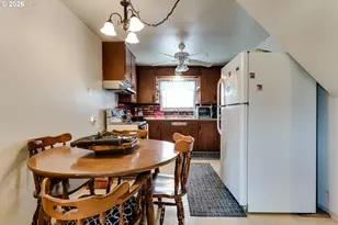 340 W M St, Springfield, OR 97477 - Photo 10