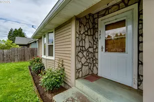 340 W M St, Springfield, OR 97477 - Photo 4