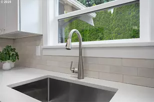 6861 N Sky St, Portland, OR 97203 - Photo 18