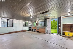 6861 N Sky St, Portland, OR 97203 - Photo 42