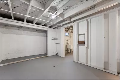 6861 N Sky St, Portland, OR 97203 - Photo 34