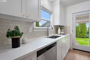 6861 N Sky St, Portland, OR 97203 - Photo 14