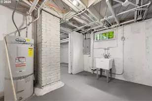 6861 N Sky St, Portland, OR 97203 - Photo 32