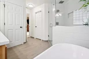 2137 N Legacy Dr, Newberg, OR 97132 - Photo 18
