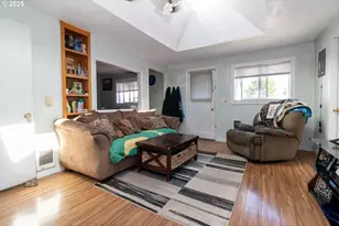 1667 30th St, Florence, OR 97439 - Photo 6