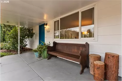 721 SE 135th Ave, Portland, OR 97233 - Photo 2