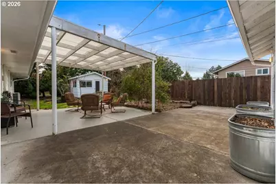 721 SE 135th Ave, Portland, OR 97233 - Photo 32