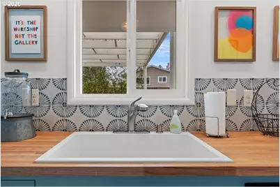 721 SE 135th Ave, Portland, OR 97233 - Photo 16