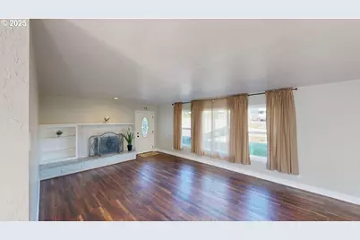 425 Memory Ln, Brookings, OR 97415 - Photo 4