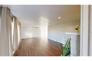 425 Memory Ln, Brookings, OR 97415 - Photo 2