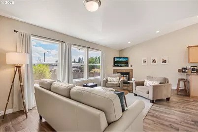 131 SW Oliver Ct, Dundee, OR 97115 - Photo 8