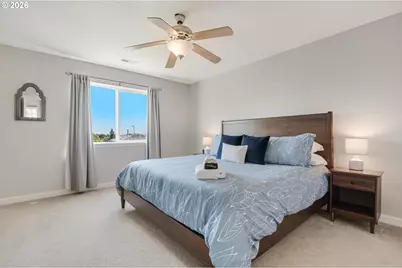 131 SW Oliver Ct, Dundee, OR 97115 - Photo 12