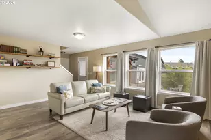 131 SW Oliver Ct, Dundee, OR 97115 - Photo 12