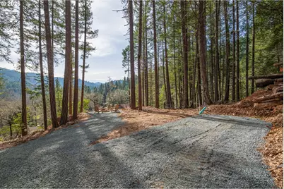 322 Round Prairie Rd, Wilderville, OR 97543 - Photo 34