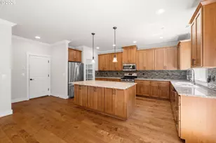 20386 SW Navarre Ln, Beaverton, OR 97007 - Photo 10
