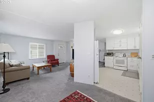 1199 N Terry St, Eugene, OR 97402 - Photo 8