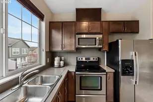 635 NW Lost Springs Terrace, Portland, OR 97229 - Photo 12