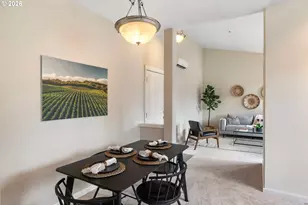 635 NW Lost Springs Terrace, Portland, OR 97229 - Photo 6