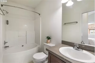 635 NW Lost Springs Ter #401, Portland, OR 97229 - Photo 18