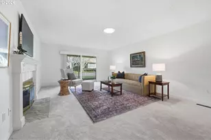 15765 SW Greens Way, Portland, OR 97224 - Photo 10