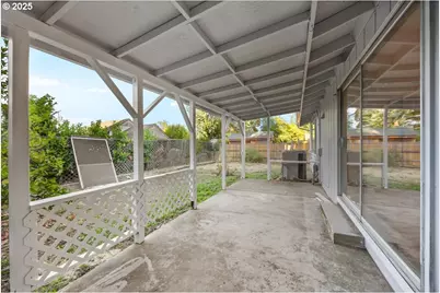 1564 NW Spray Ct, Roseburg, OR 97471 - Photo 22