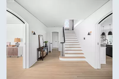 2804 NW Cumberland Rd, Portland, OR 97210 - Photo 4