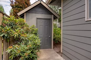 1969 NW Woodland Dr, McMinnville, OR 97128 - Photo 42