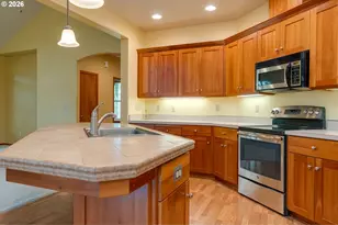 1969 NW Woodland Dr, McMinnville, OR 97128 - Photo 20