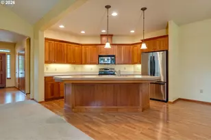 1969 NW Woodland Dr, McMinnville, OR 97128 - Photo 18