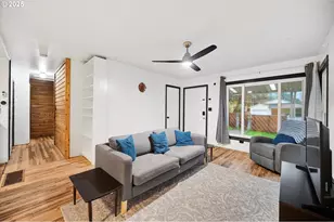 2227 SE 141st Ave, Portland, OR 97233 - Photo 6