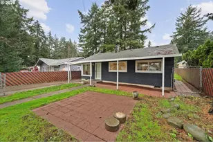 2227 SE 141st Ave, Portland, OR 97233 - Photo 2