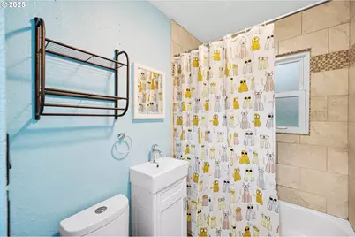 2227 SE 141st Ave, Portland, OR 97233 - Photo 22