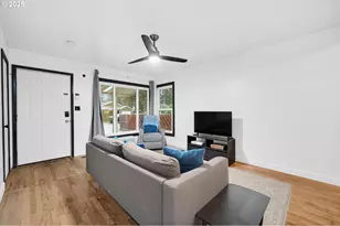 2227 SE 141st Ave, Portland, OR 97233 - Photo 4