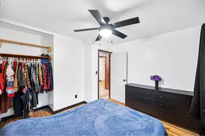 2227 SE 141st Ave, Portland, OR 97233 - Photo 20