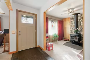 76306 Jasper Dr, Oakridge, OR 97463 - Photo 10