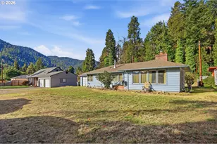 76306 Jasper Dr, Oakridge, OR 97463 - Photo 2