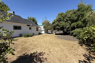 1468 SE Thompson St, Roseburg, OR 97470 - Photo 28